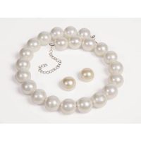 50’S Pearl Necklace & Earrings